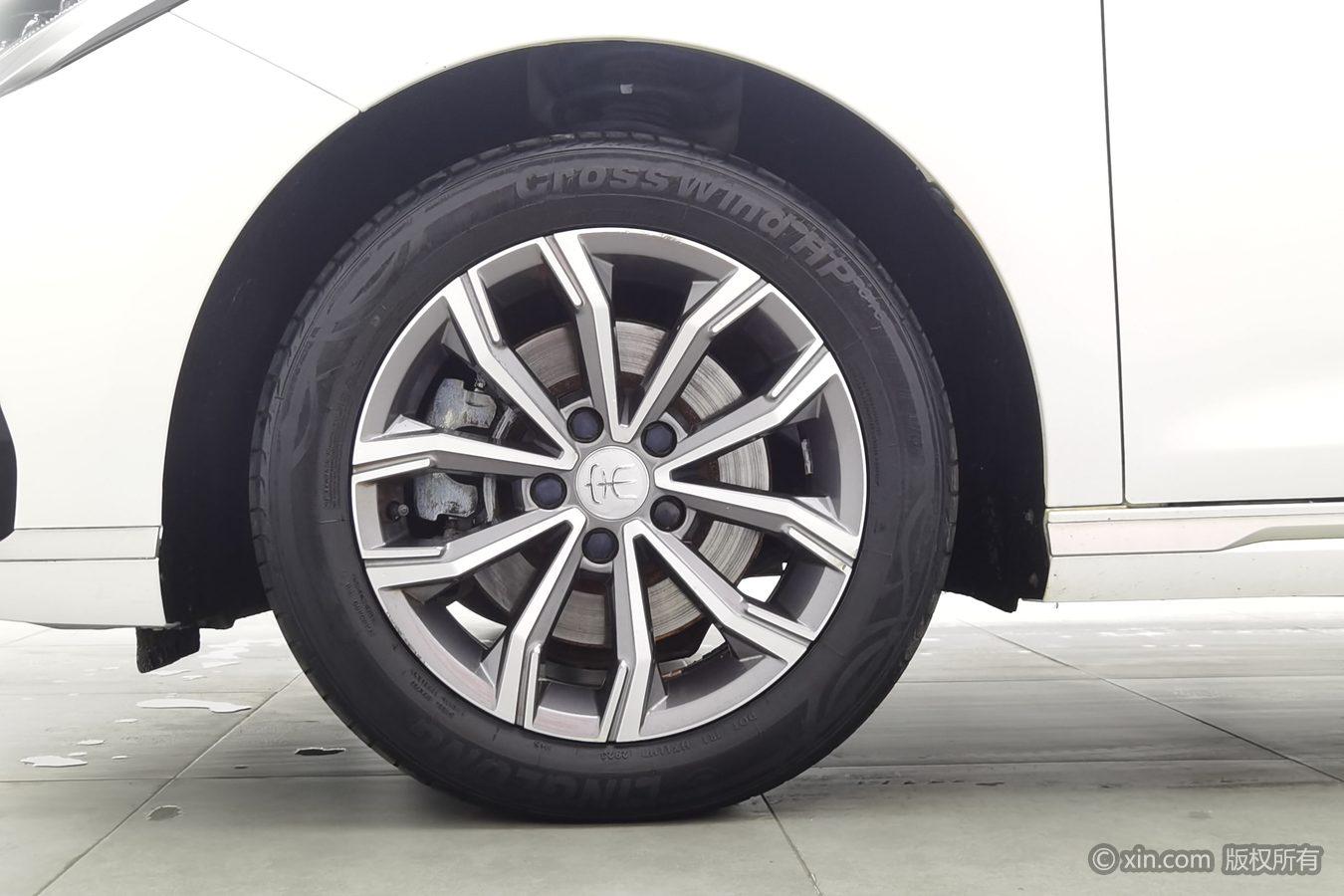 BYD Song MAX MAX 2021 1.5T AT Luxury 6 мест