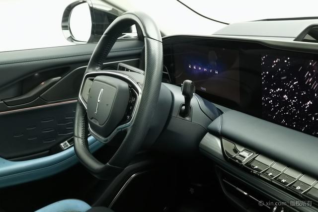 Lincoln Z 2024 2.0 T 2 WD Hybrid — фото 10