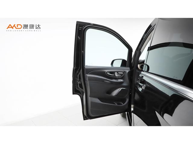 Mercedes-Benz V-Class 2020 V 260 — фото 11