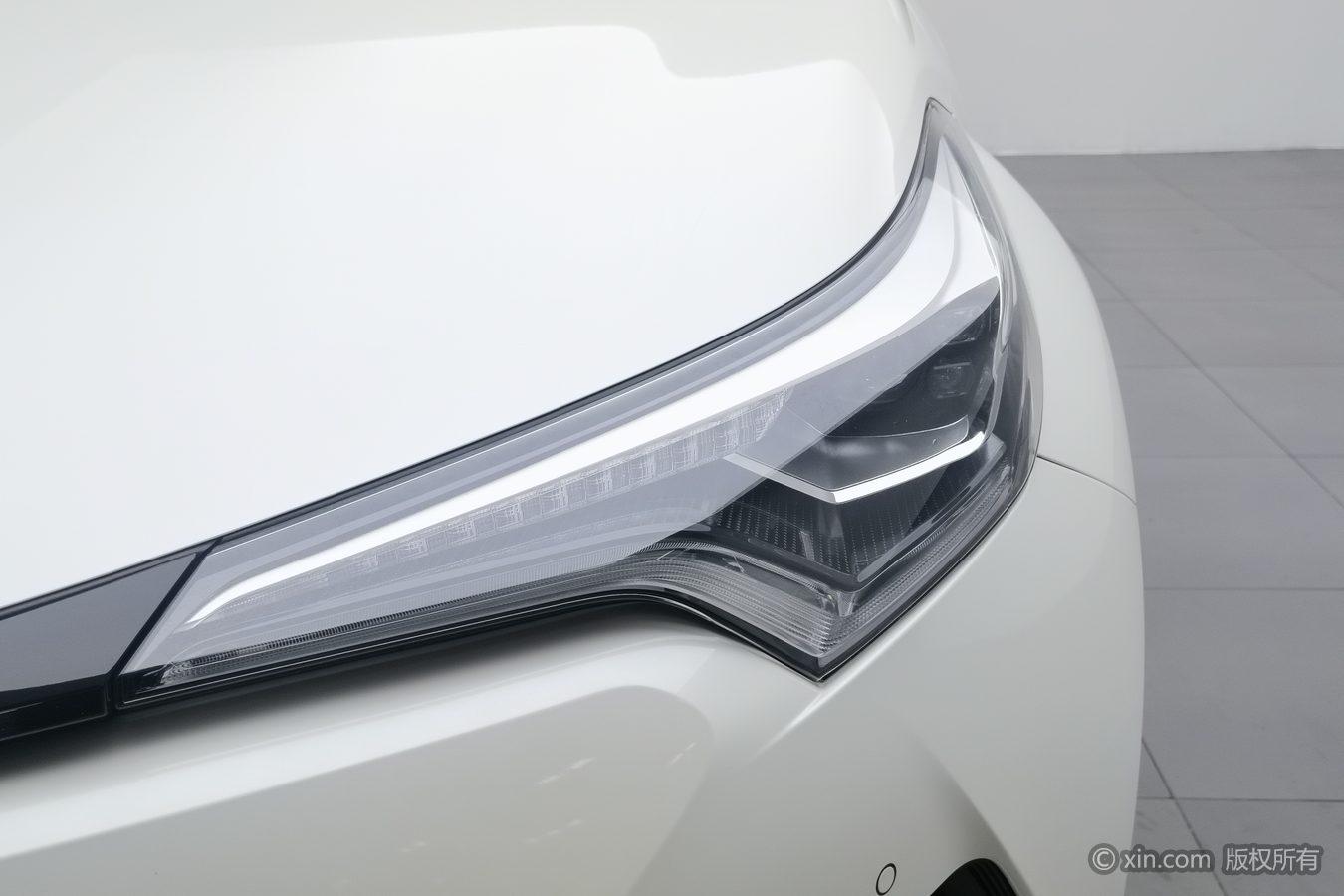 Toyota C-HR 2020 2.0L Luxury