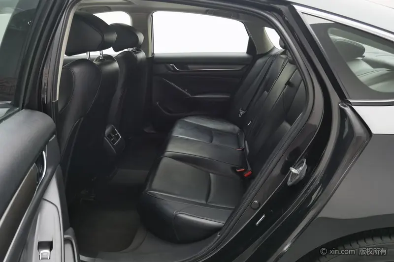 Honda Accord — фото 14