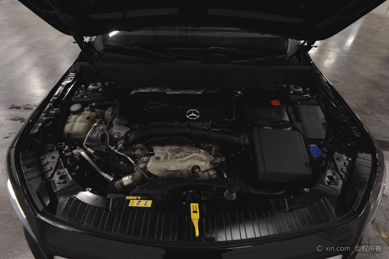 Mercedes-Benz GLB 2023 GLB 220
