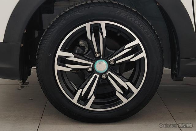 Baic New Energy EC id 3775573 из Китая 8