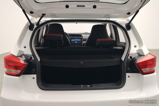 Baic New Energy EC id 3775573 из Китая 9