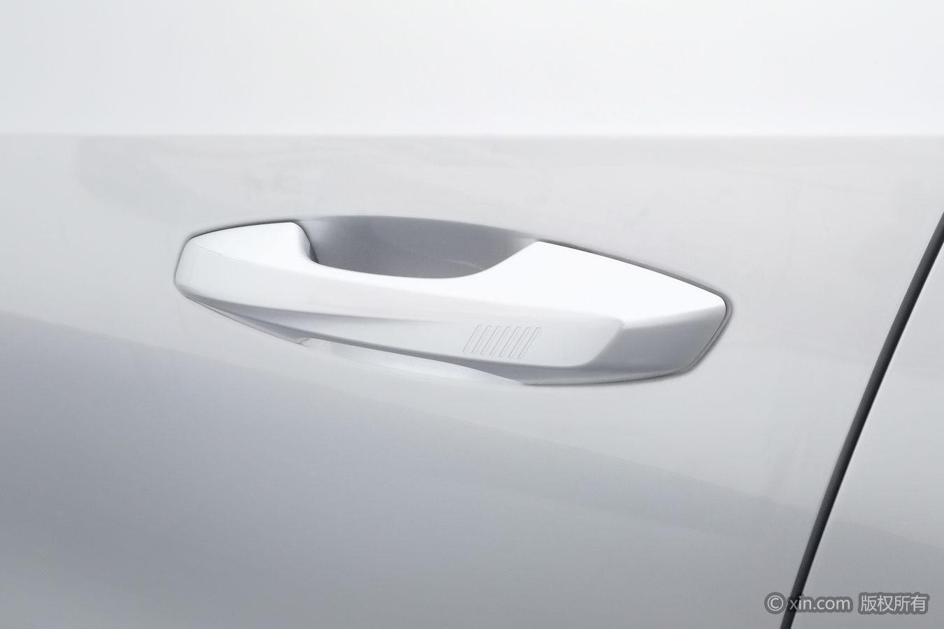Geely Boyue L L 2023 1.5TD DCT Luxury