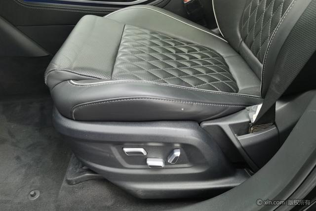 Red flag HS7 id 3775624 из Китая 8