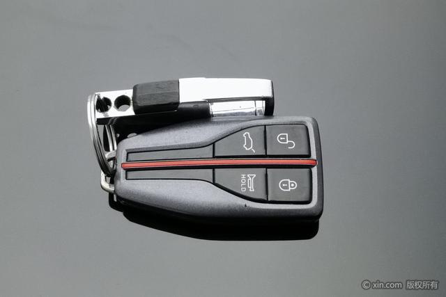 Red flag HS7 id 3775624 из Китая 15