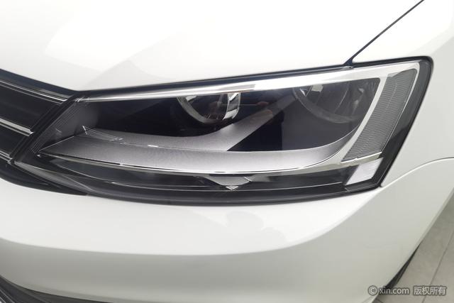 Volkswagen Sagitar 2017 1.6 L MTComfort — фото 7