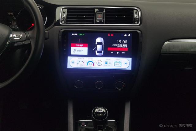 Volkswagen Sagitar 2017 1.6 L MTComfort — фото 12