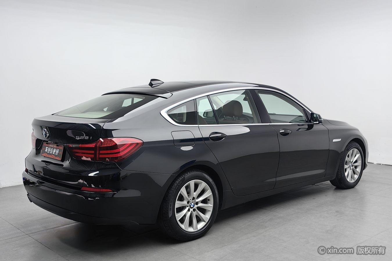 BMW 5 Series GT 2015 528i Leading