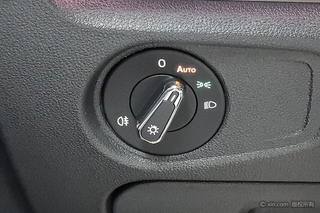 Volkswagen Passat 2021 330 TSI — фото 16