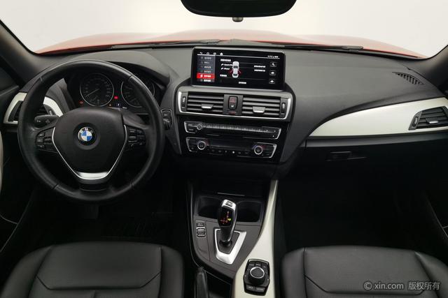 BMW 2-Series 2015 218i — фото 12