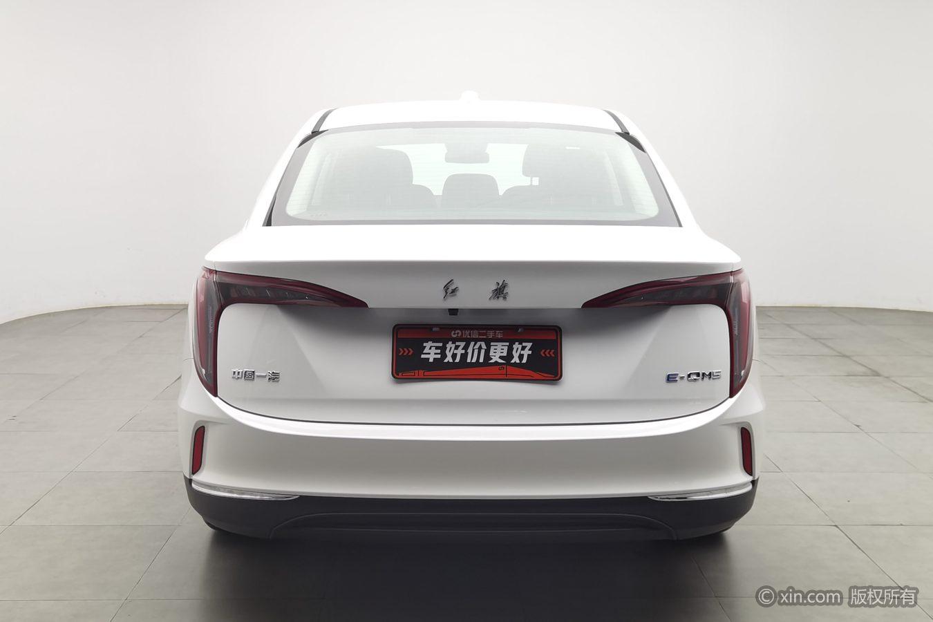 Hongqi E-QM5 2022 431km 5 мест