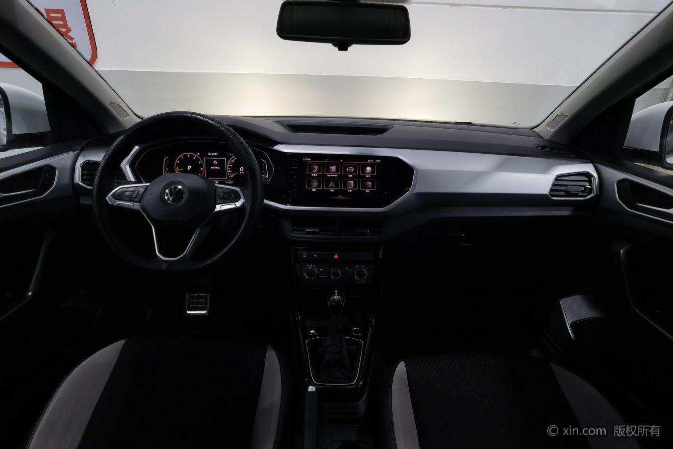 Volkswagen Exploring the shadow id 4451515 из Китая 18