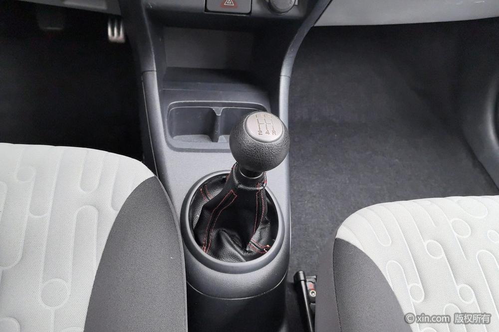 Suzuki Alto, фото 15