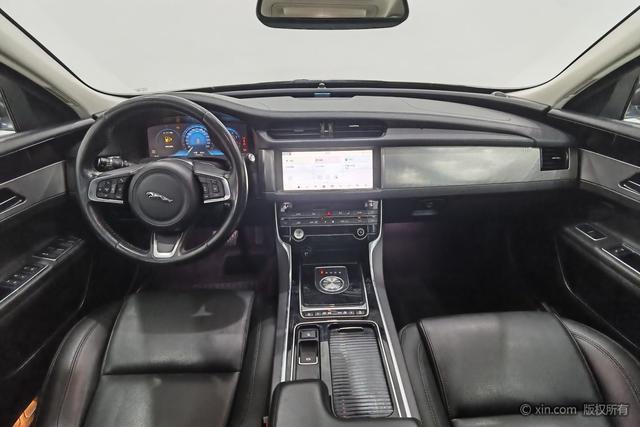 Jaguar XFL id 3837565 из Китая 21