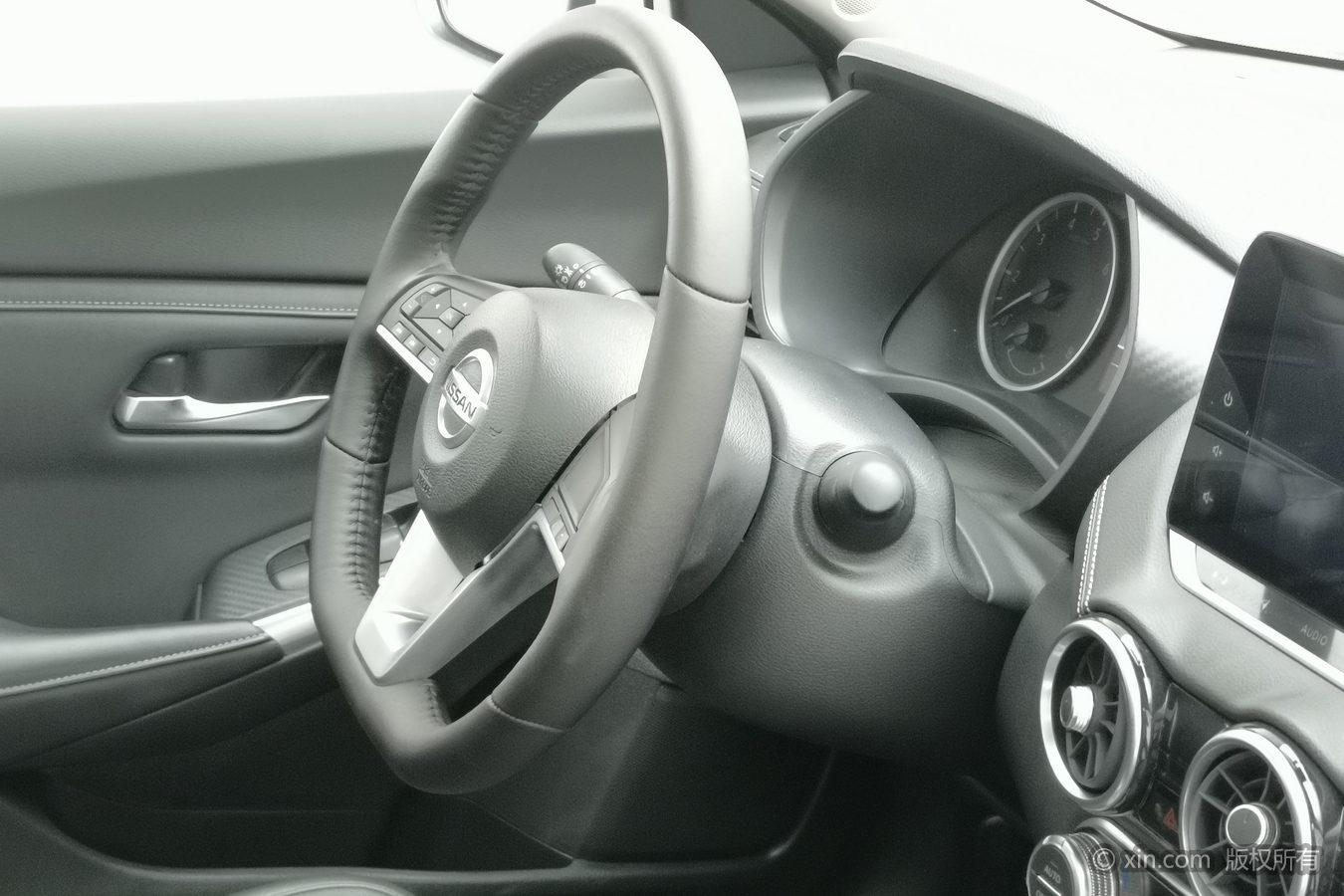 Nissan Xuan Yi id 4454299 из Китая 21
