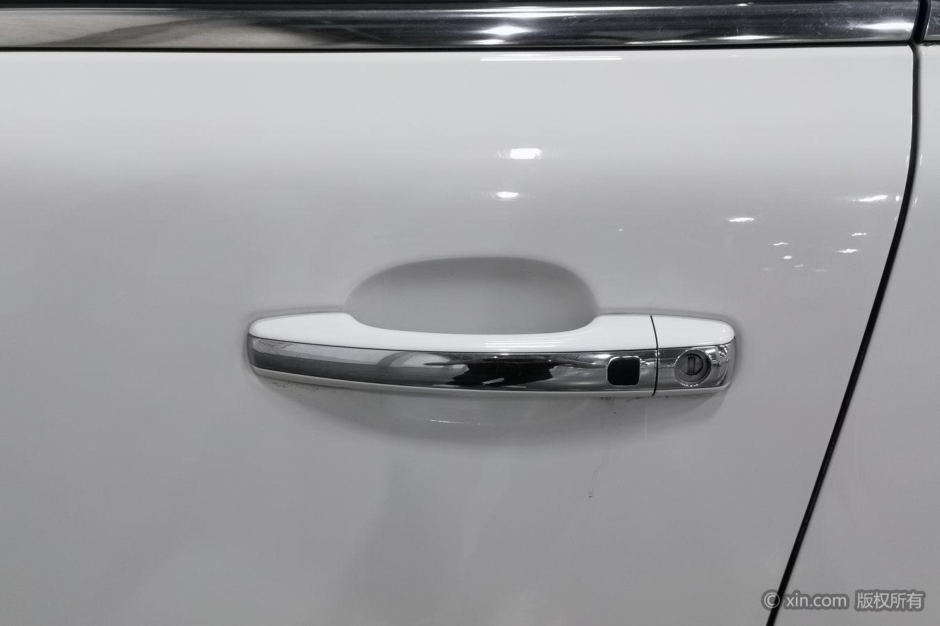 Haval H8 2015 2.0T Luxury