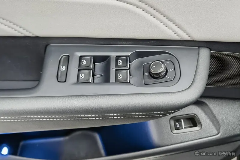 Volkswagen 330 TSI 2 WD — фото 16