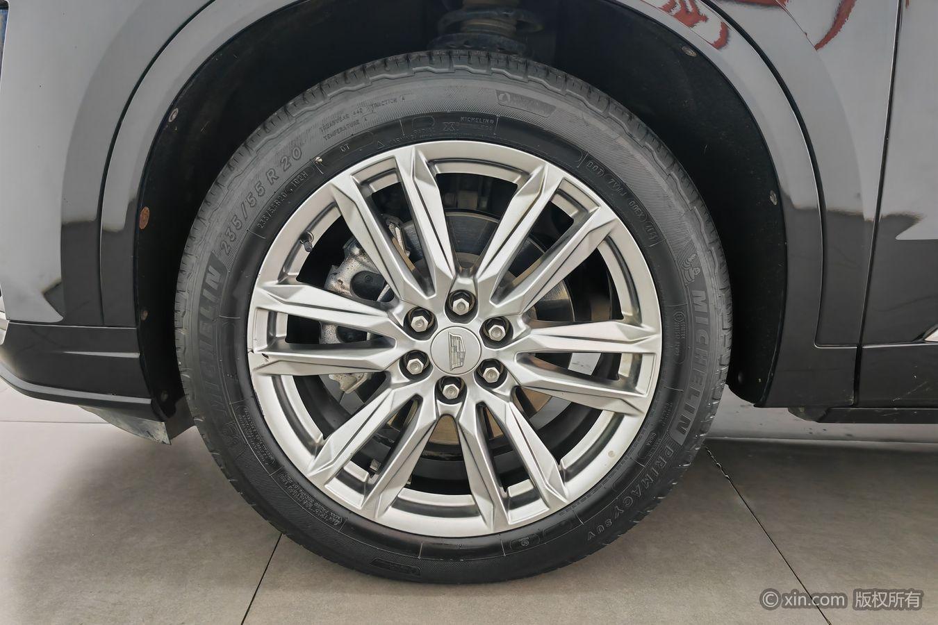 Cadillac XT6 2022 2.0T мест Luxury