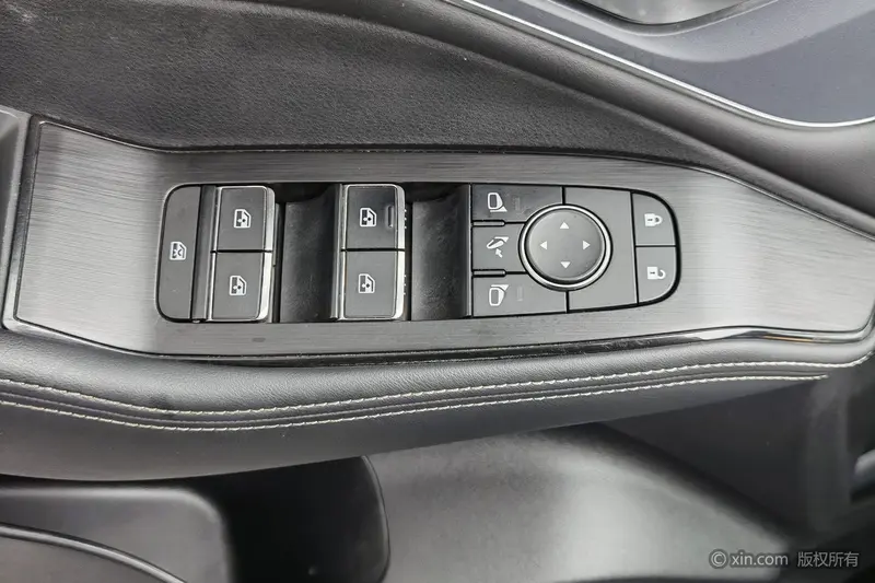 Nissan X-Trail — фото 17
