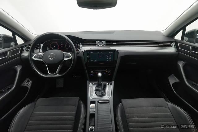 Volkswagen Magotan id 4321156 из Китая 17