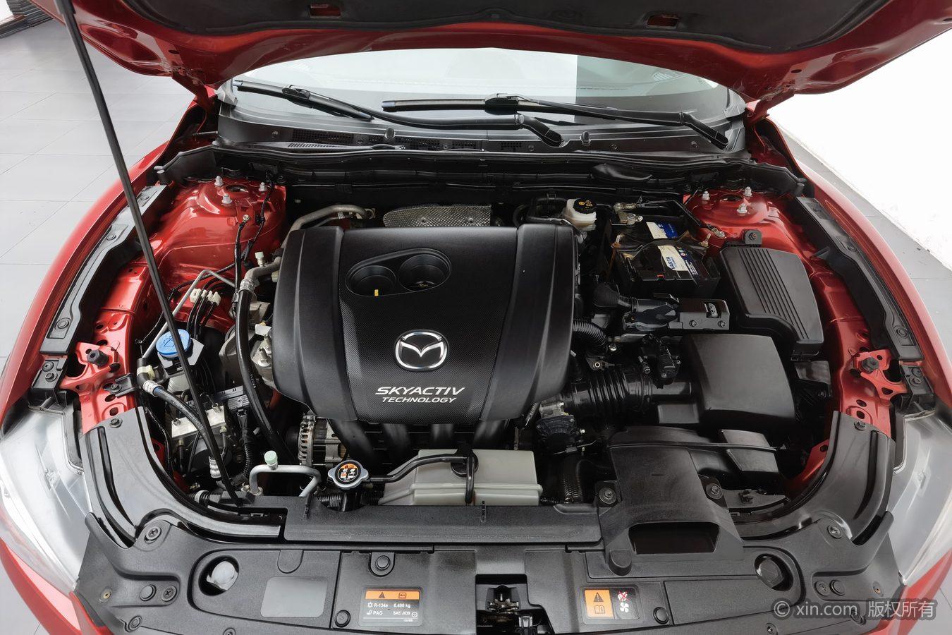 Mazda Atenza 2014 2.0L Luxury
