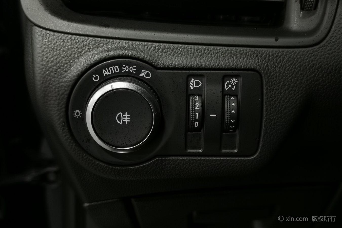Buick Envision: фотография 24 из 24