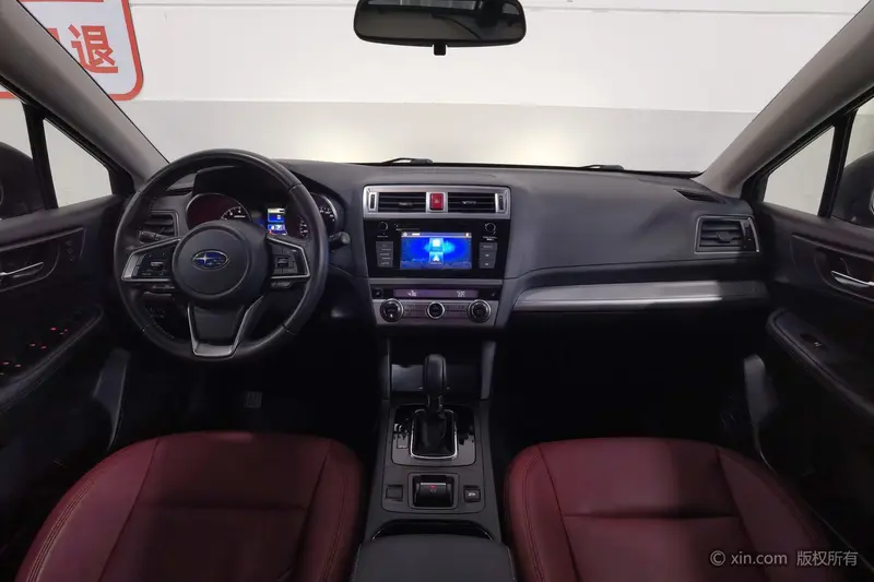 Subaru Legacy — фото 8