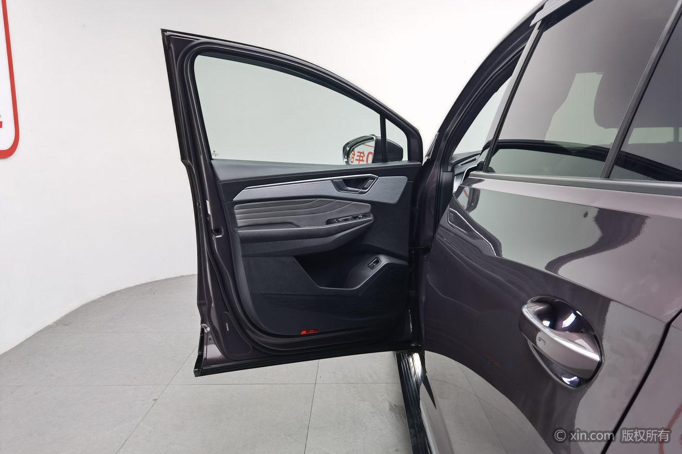 Volkswagen Viloran 2021 380TSI R-Line