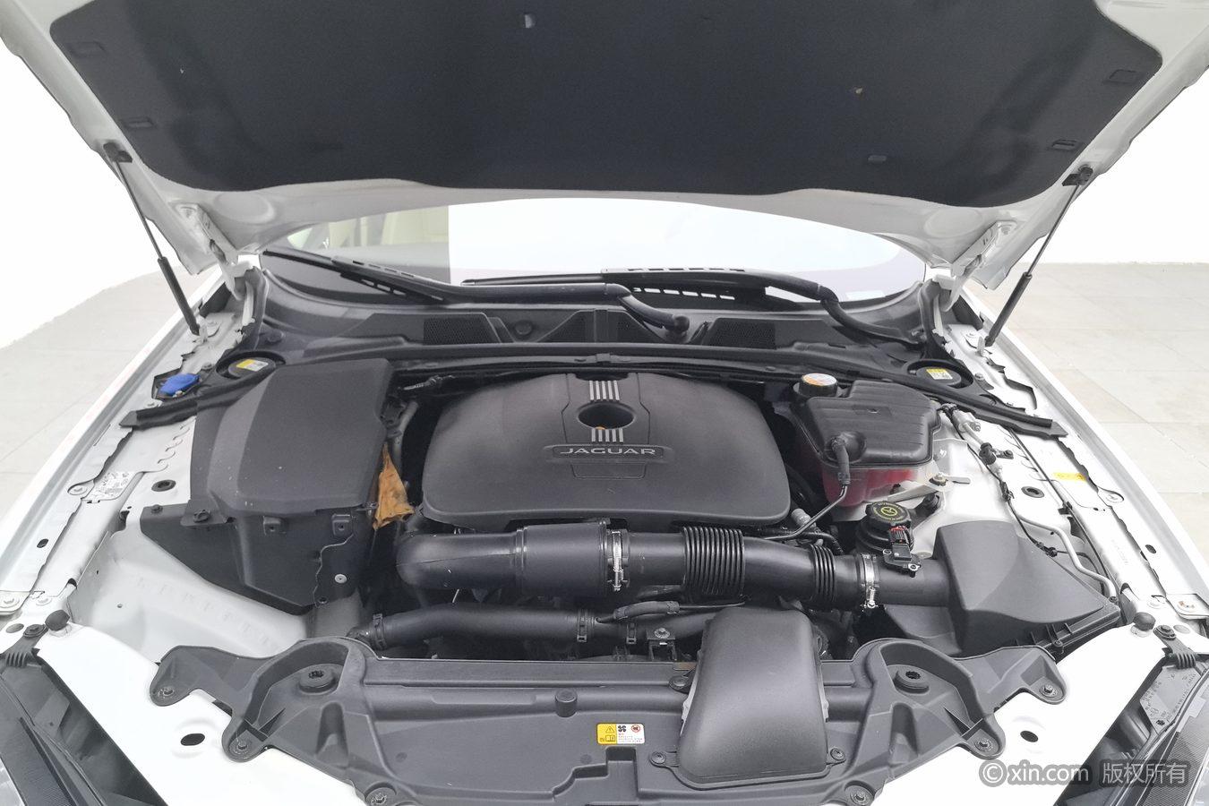Jaguar XF 2014 XF 2.0T Luxury