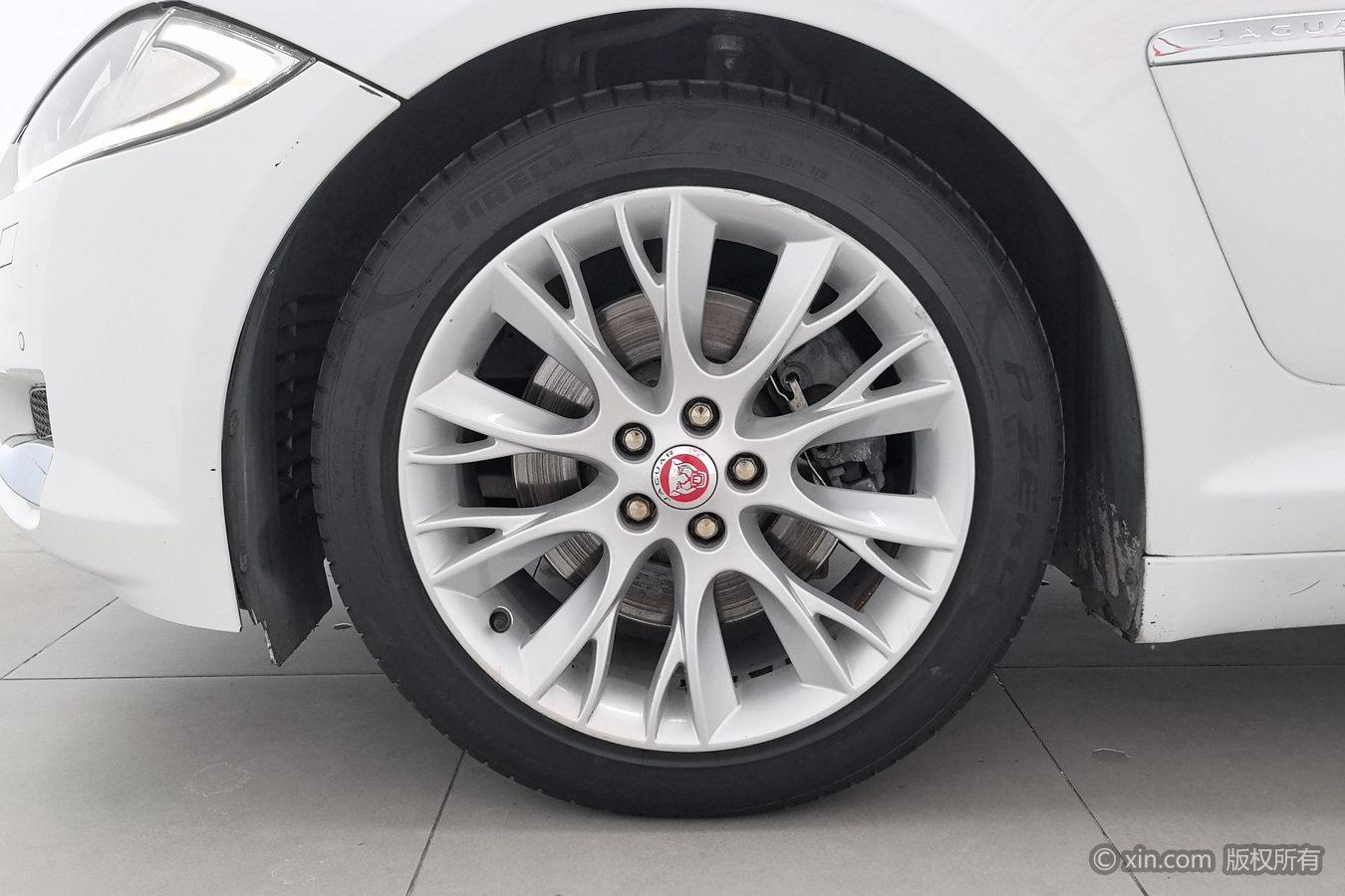 Jaguar XF 2014 XF 2.0T Luxury