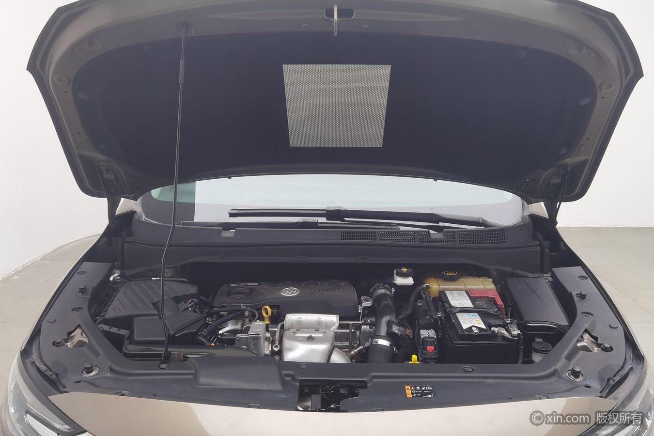Buick GL6 2021 323T Luxury