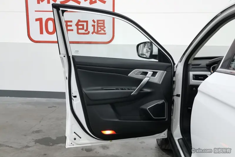 Geely Atlas (Boyue) — фото 16