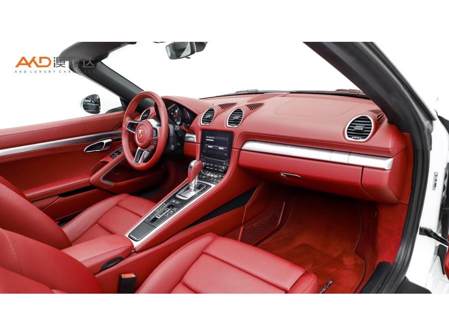 Porsche 718 2024 2.0T AT 2 мест