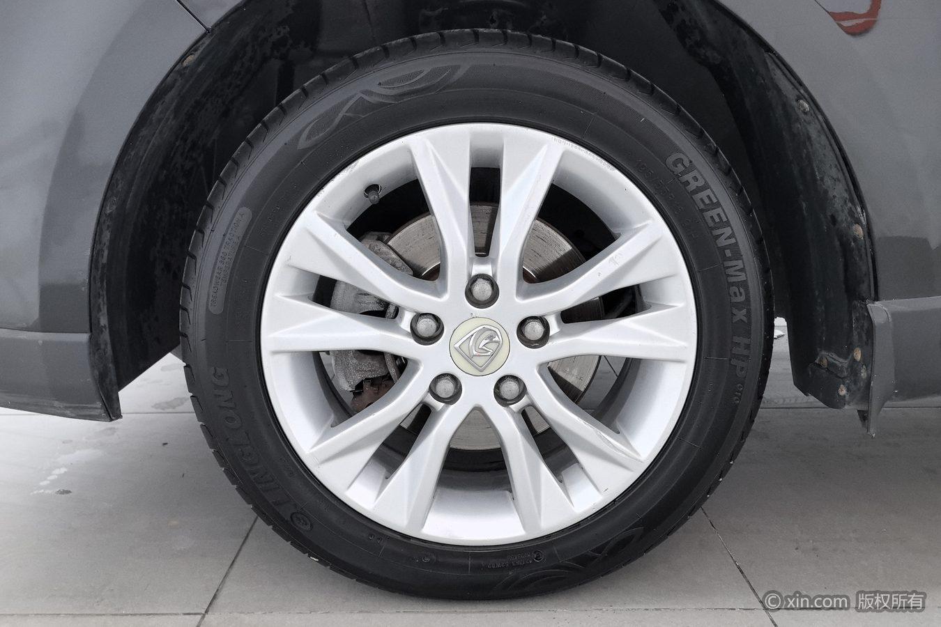 Baojun 730 2014 1.5L MT 5 мест
