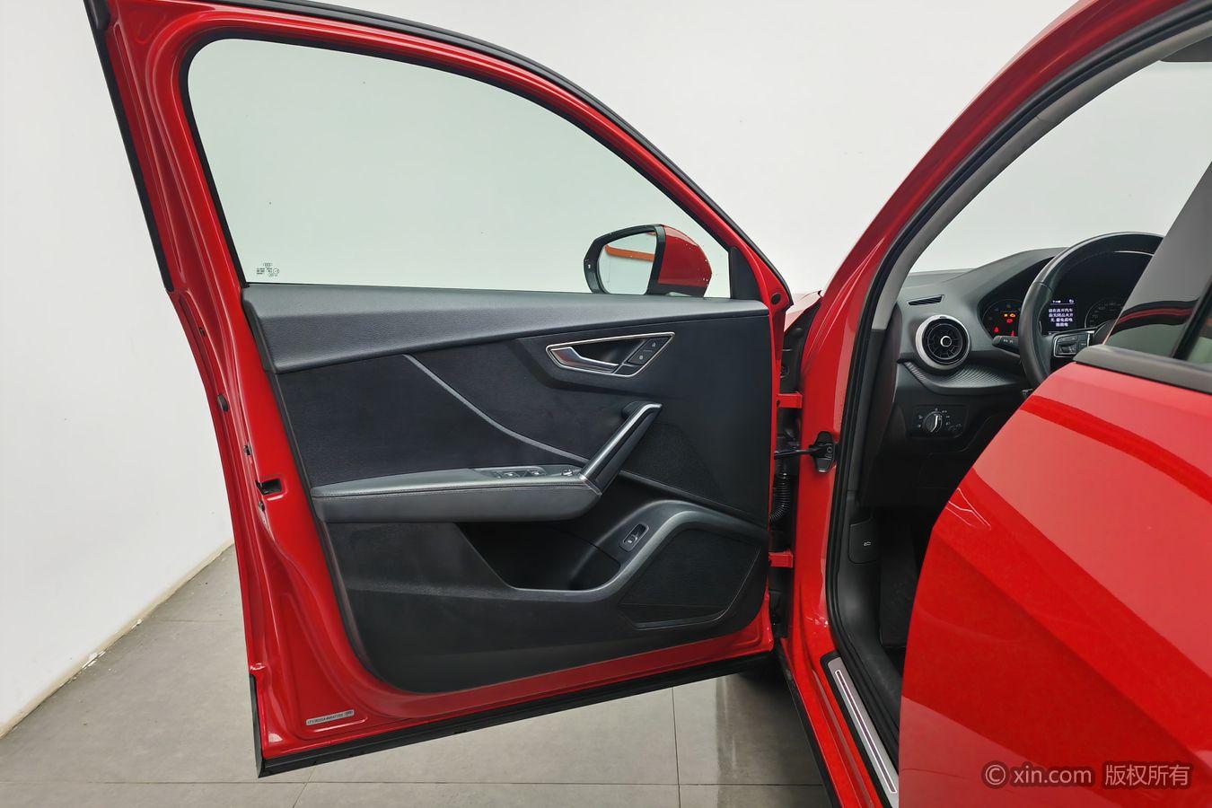 Audi Q2L id 4479273 из Китая 21
