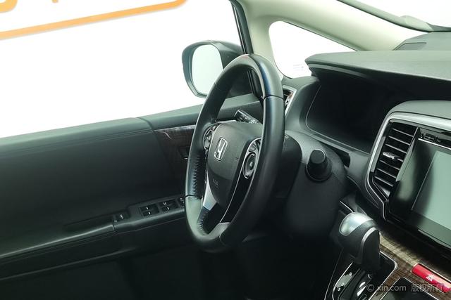 Honda Odyssey 2015 2.4 L — фото 10