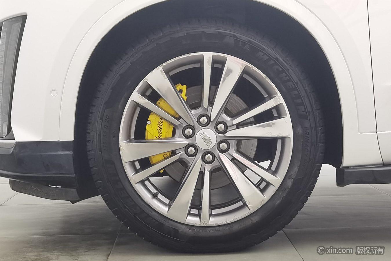 Cadillac XT6 2020 28T мест Luxury