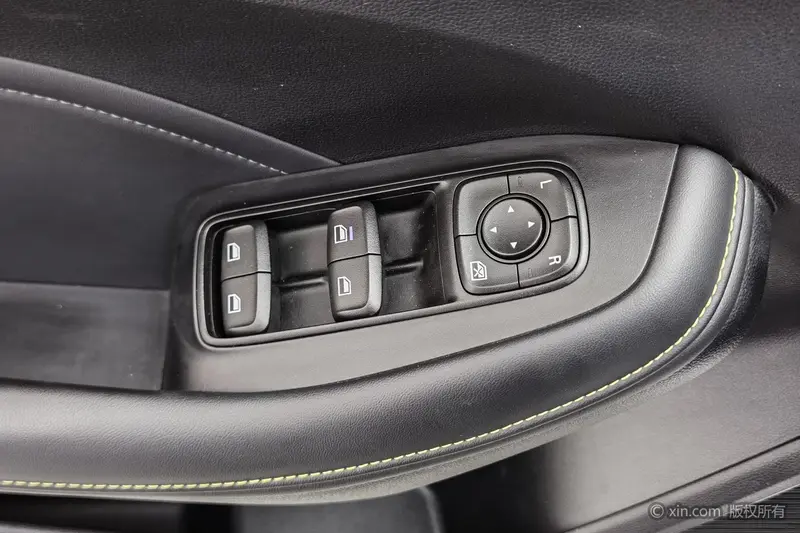 Roewe i5 — фото 17