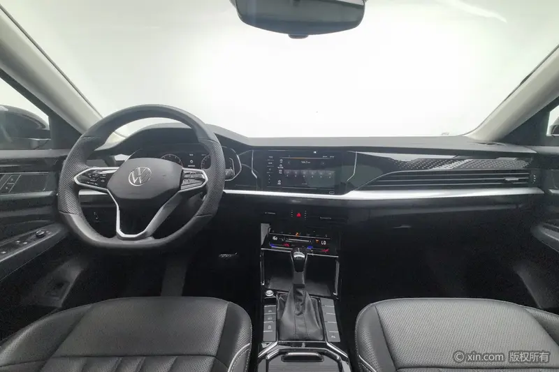 Volkswagen Passat — фото 8