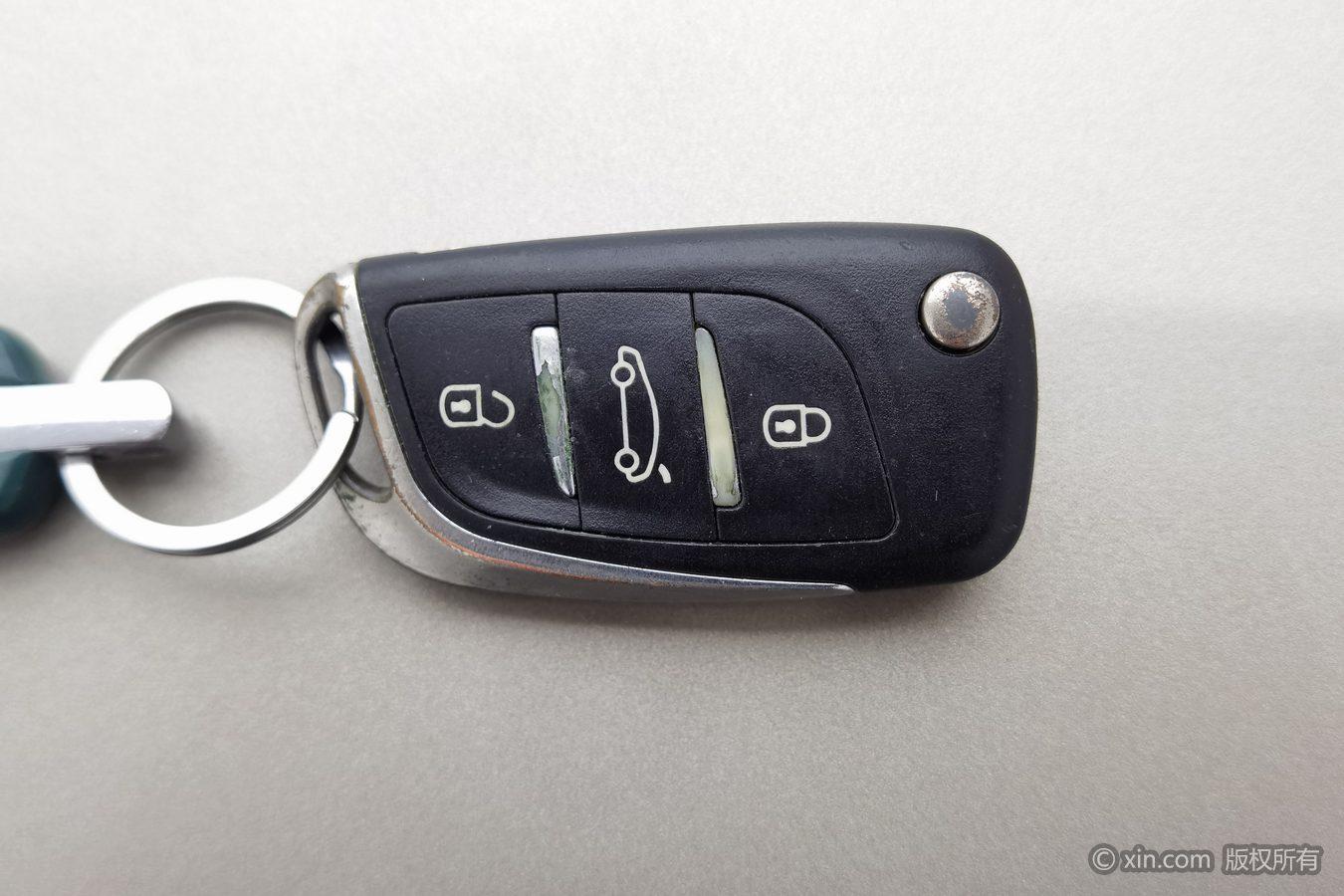 Citroen C4L 2013 1.6L MT