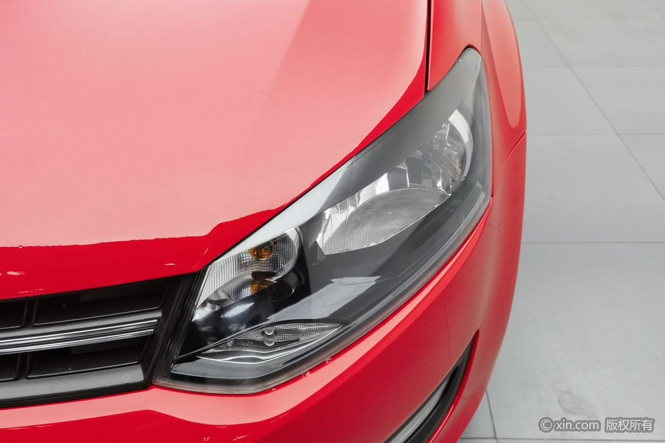 Volkswagen Polo 2011 1.6L AT