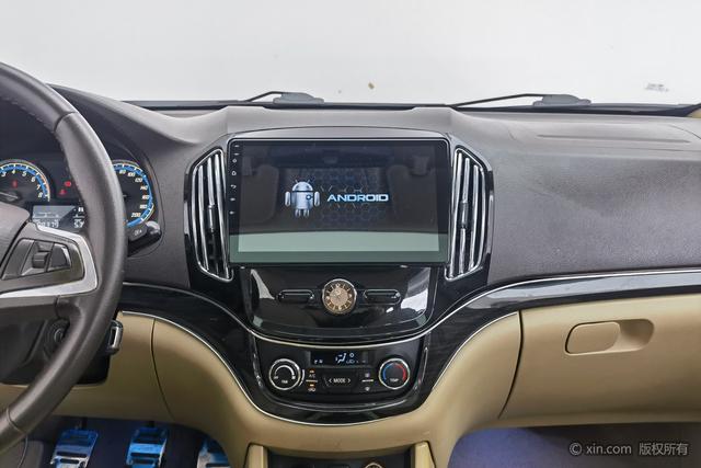 Wuling Baojun 730 2015 1.8 L MT ESP 7 — фото 12