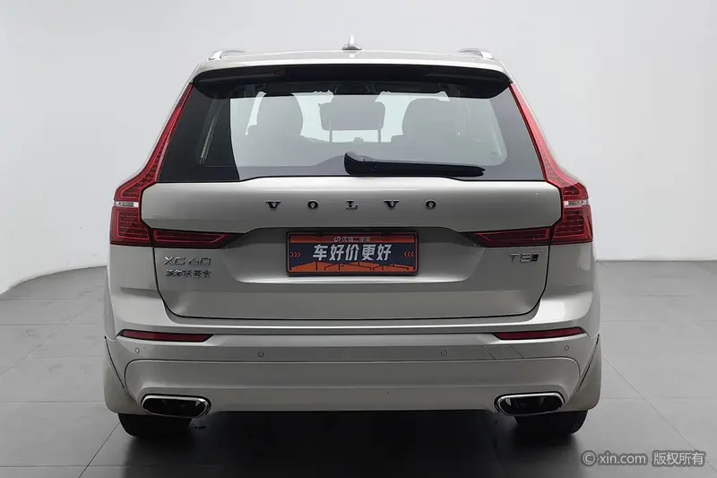 Volvo XC60 T5 полный привод V — фото 3