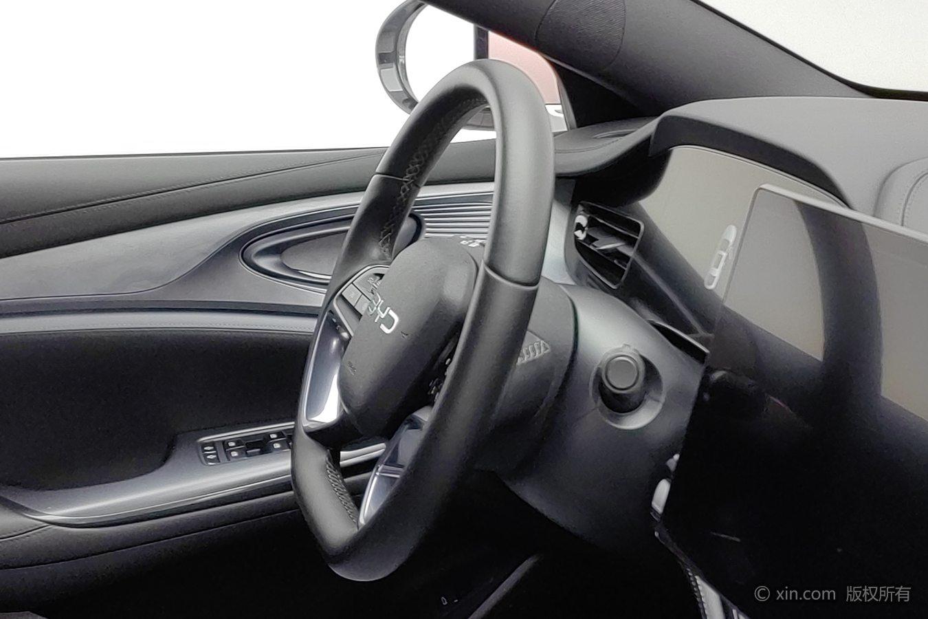 BYD Seal DM 2024 rong yao ban DM-i 1.5L 121KM Люкс