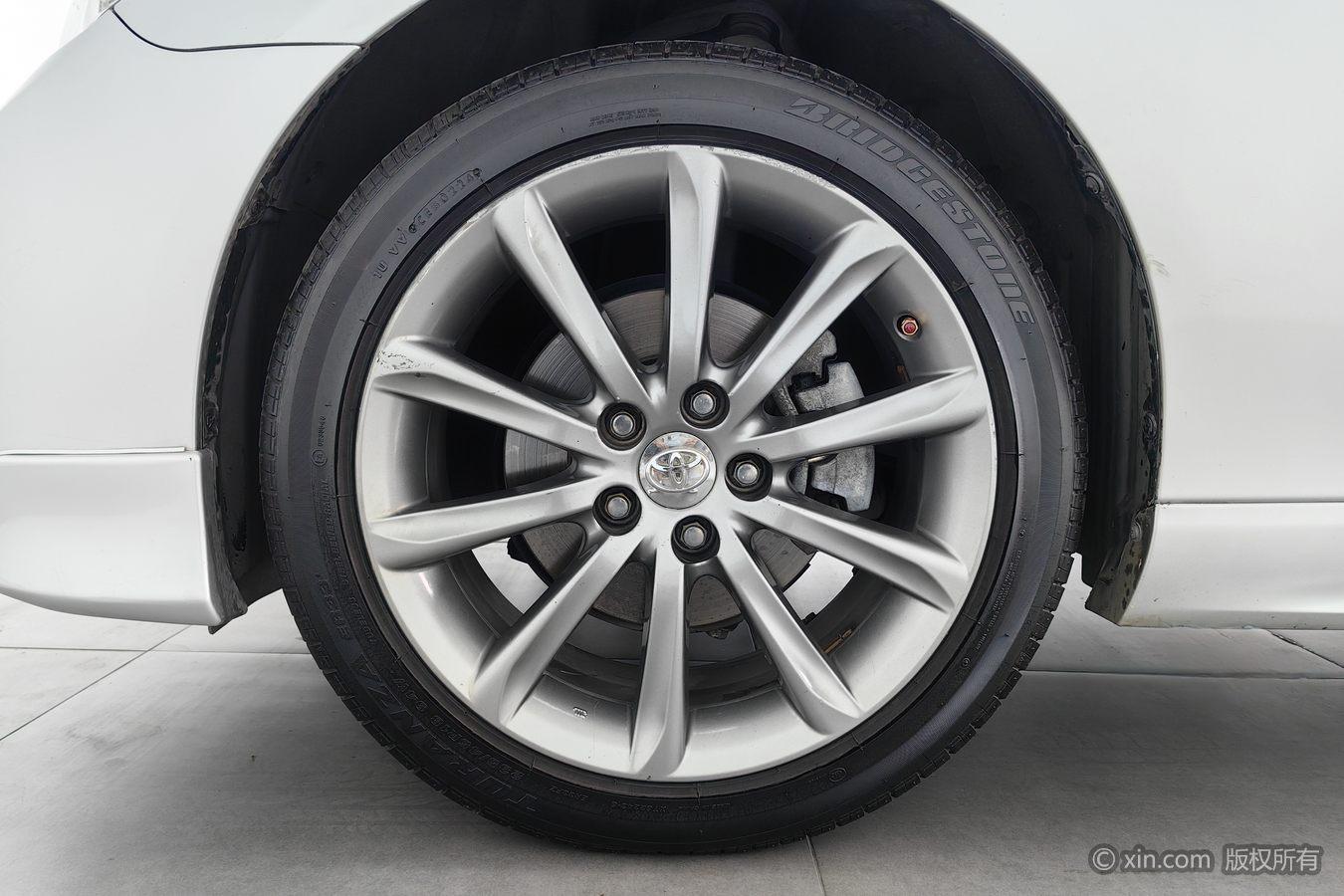 Toyota Reiz 2012 2.5V