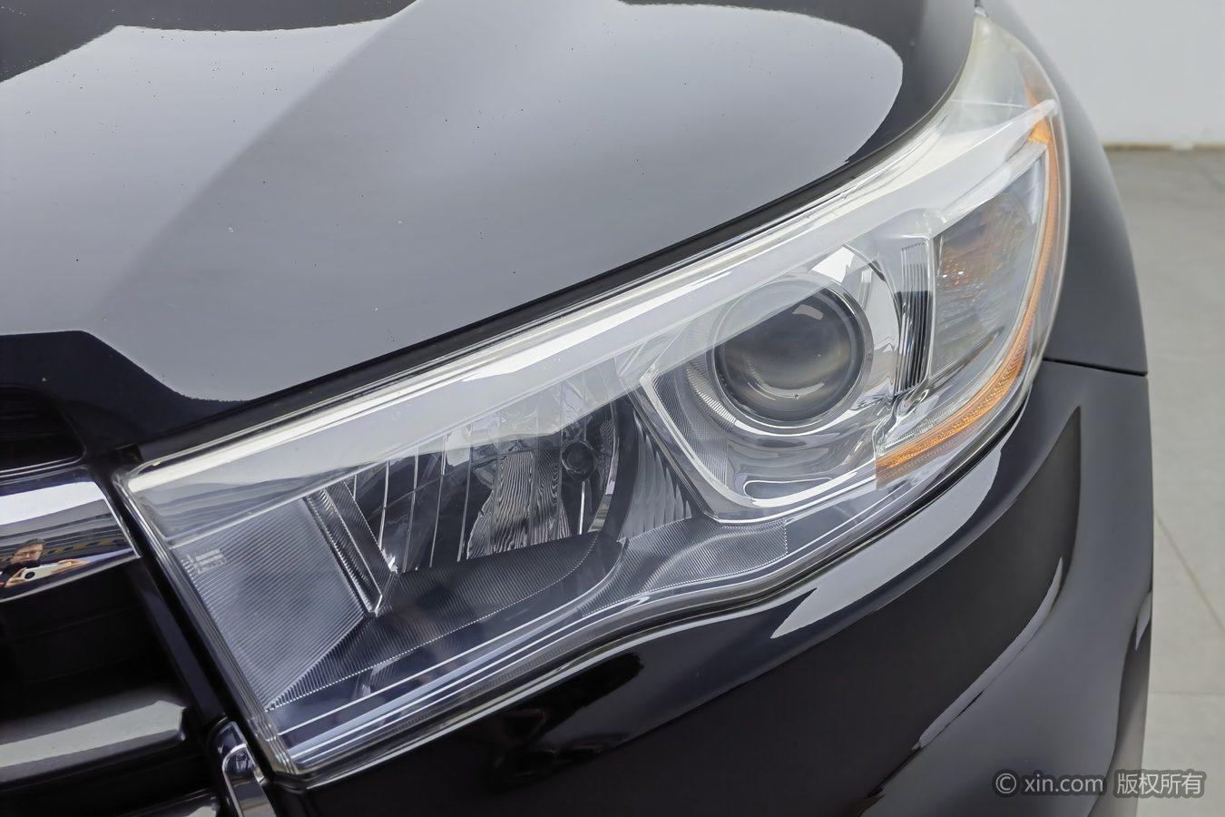 Toyota Highlander 2015 2.0T Luxury 7 мест