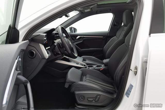 Audi A3 2024 A 3 L Limousine 35 TFSI Sport — фото 16