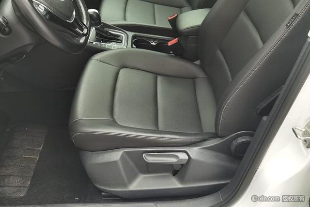 Volkswagen Golf Sportsvan 2019 280 TSI AT VI — фото 18